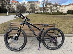 Custom skladaný Dartmoor hornet 26X