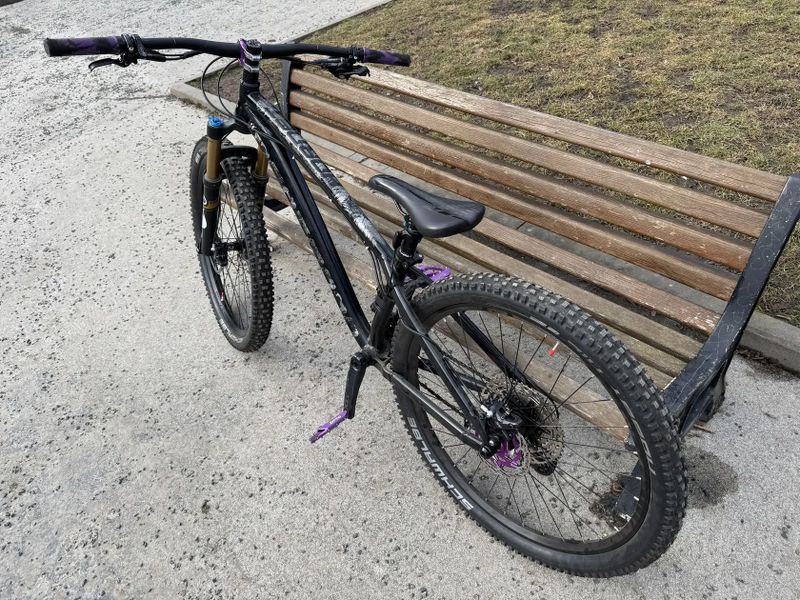 Custom skladaný Dartmoor hornet 26X