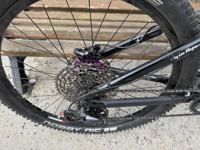 Custom skladaný Dartmoor hornet 26X