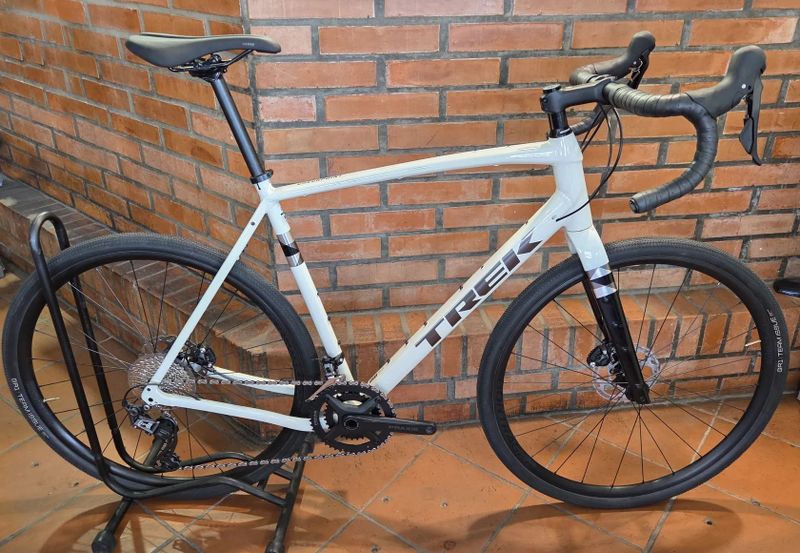 Trek Checkpoint ALR 5, vel. 61cm