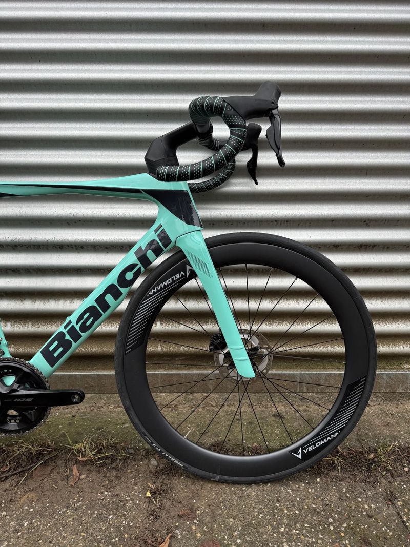 Bianchi Oltre - Shimano Di2 2x12, ZÁNOVNÍ STAV, WATTMETR