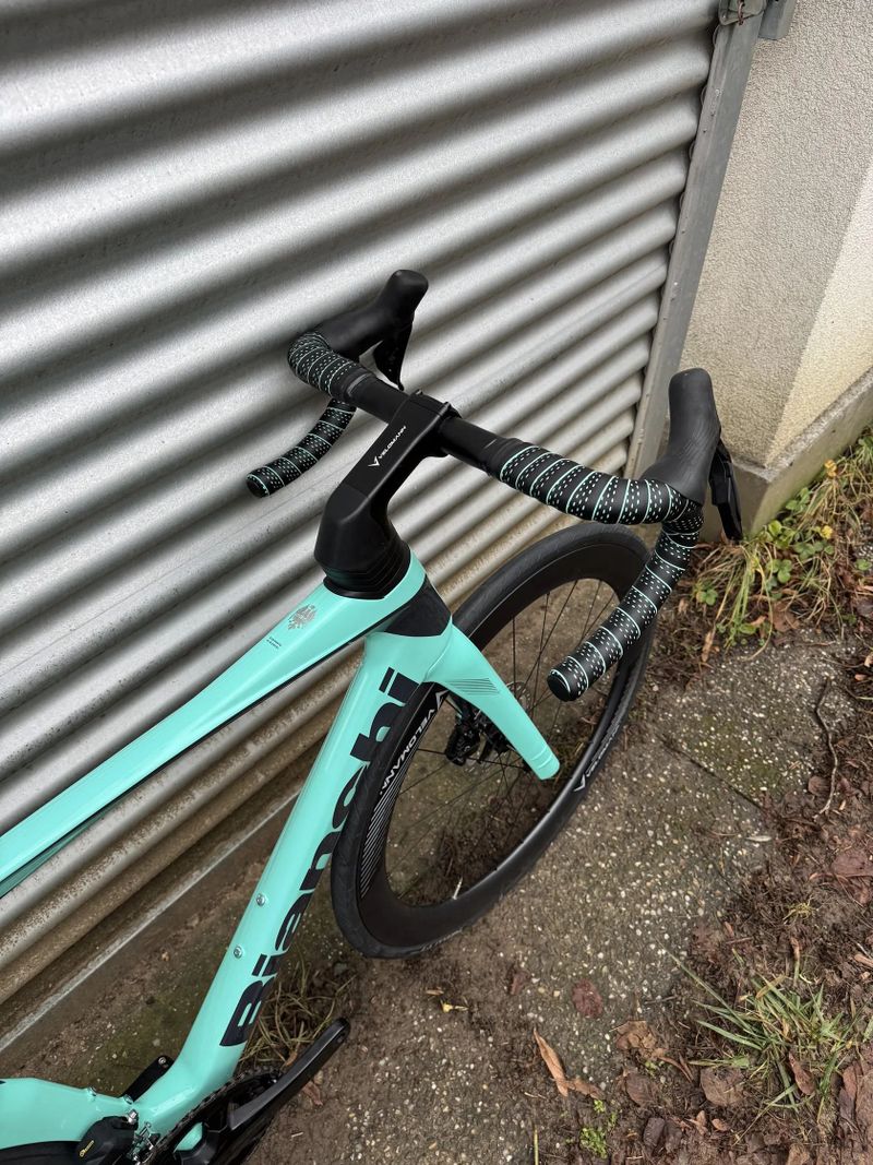Bianchi Oltre - Shimano Di2 2x12, ZÁNOVNÍ STAV, WATTMETR