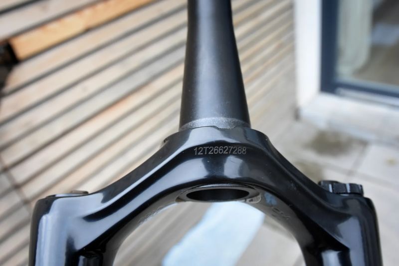 Vidlice 29” Rock Shox Yari/Lyrik Charger 2.1 RC2 130 mm „Upgrade SKF“