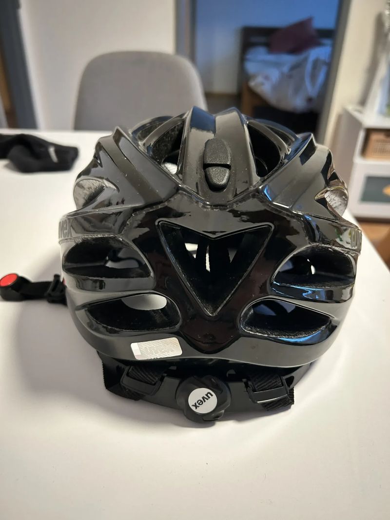 Uvex Boss Race přilba