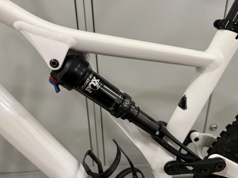 Specialized Stumpjumper Comp Alloy 29 – vel. L – 12s – upgrade brzdy – top stav