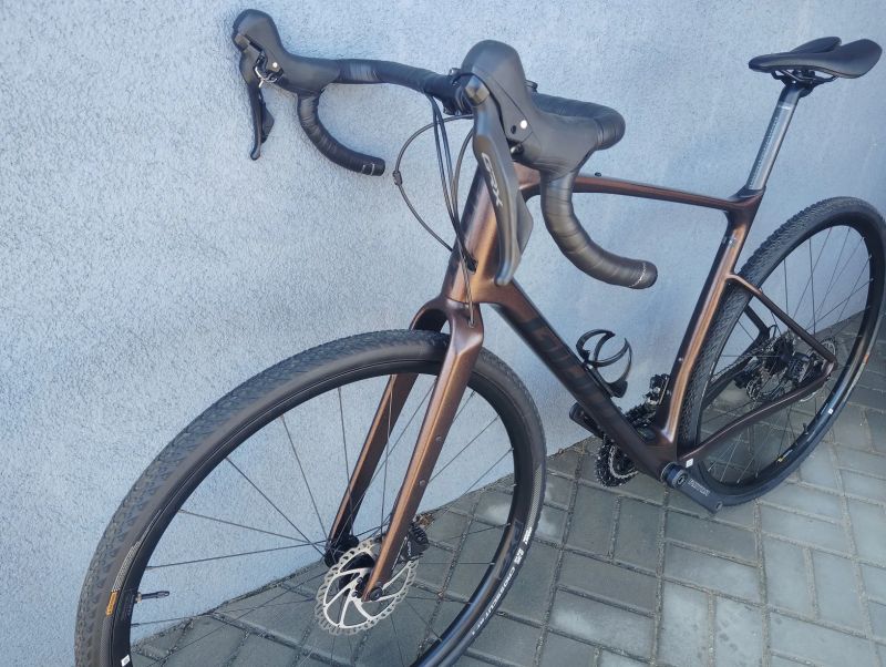 Giant Revolt Advanced L