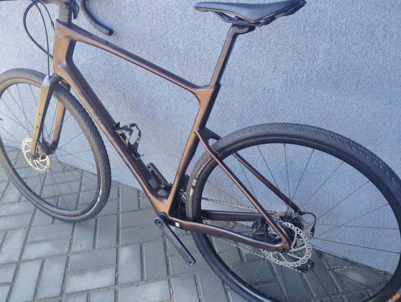 Giant Revolt Advanced L