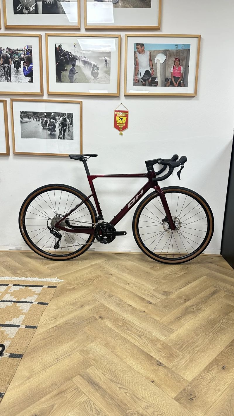 BH RX TEAM (karbon, M)