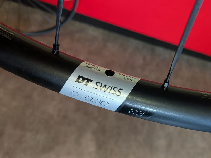 zapletená kola DT Swiss C 1800 Spline