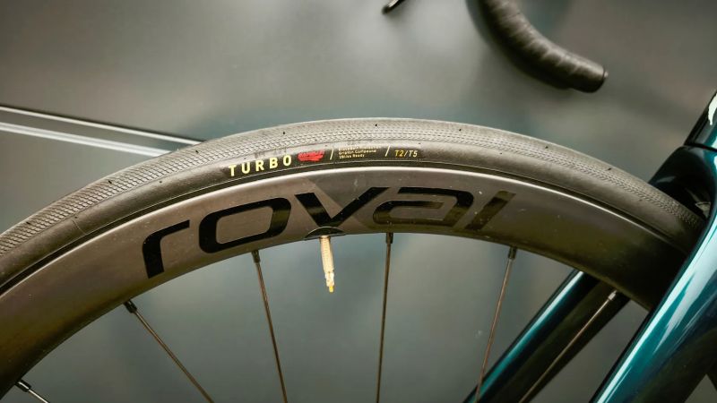 Specialized Tarmac SL8 Expert Rival eTAP AXS 2x12 Roval C38 Power Meter Quarq vel. 52