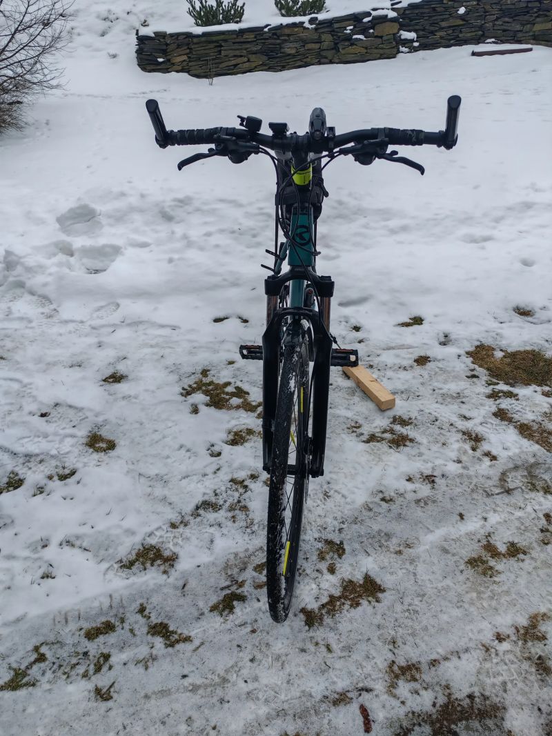 Kellys trekové kolo