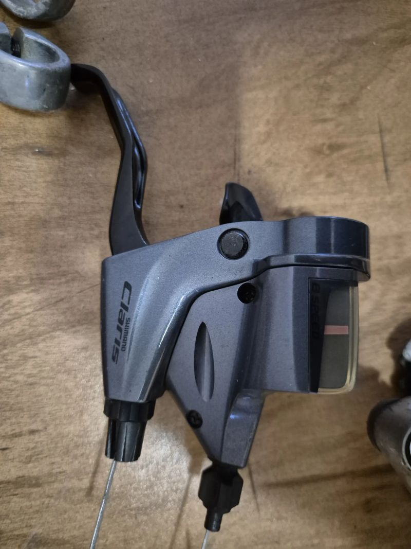 Sedlo, ram, prehadzovacky, brzdy