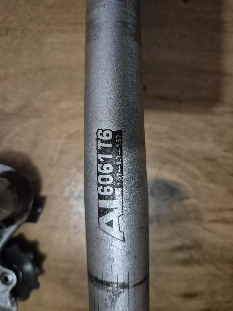 Sedlo, ram, prehadzovacky, brzdy