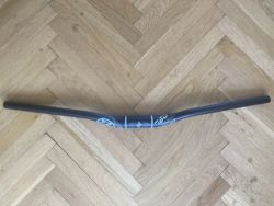 Dirt řídítka REVERSE LEAD Ø 35mm / 760mm