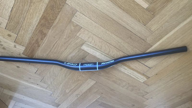 Dirt řídítka REVERSE LEAD Ø 35mm / 760mm