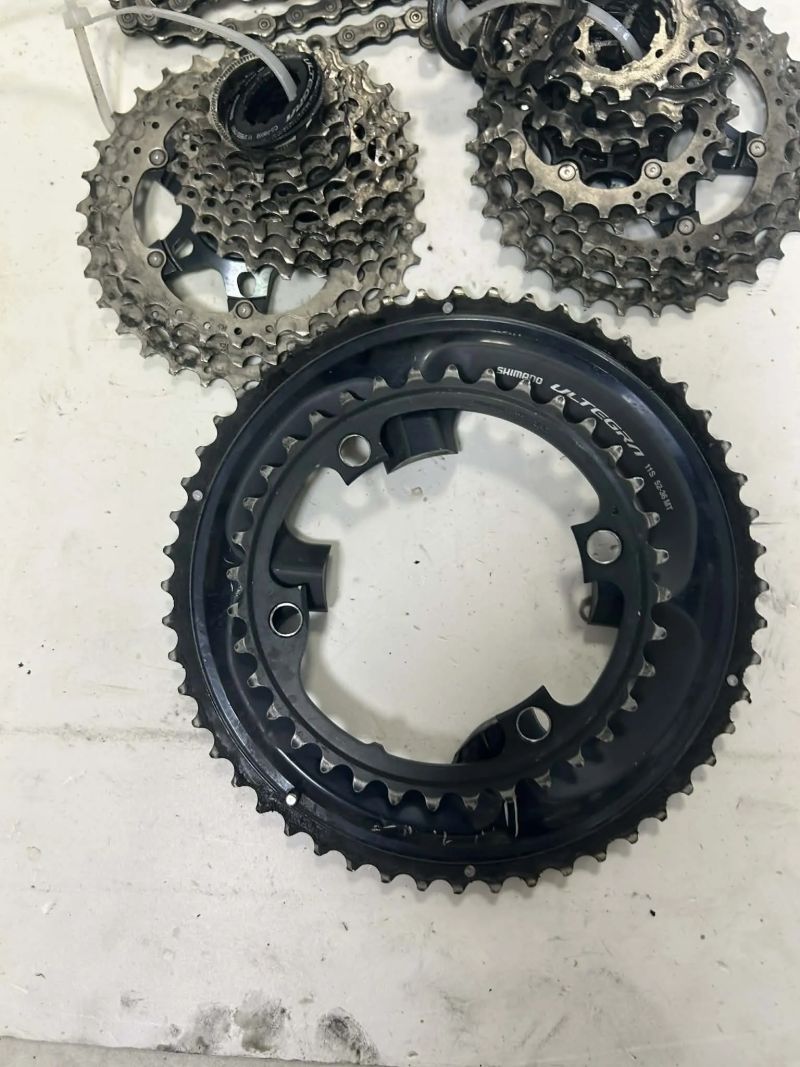 2x Kazeta Ultegra ,převodníky 52/36zubů + řetěz