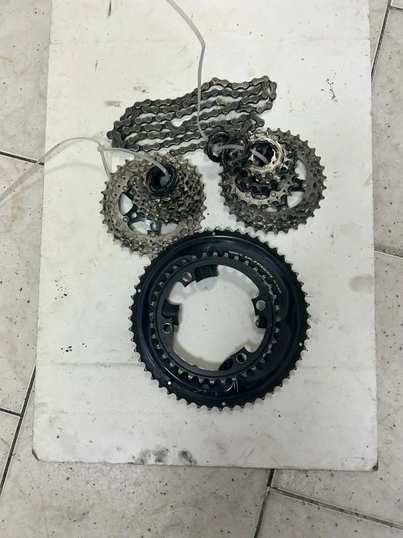 2x Kazeta Ultegra ,převodníky 52/36zubů + řetěz