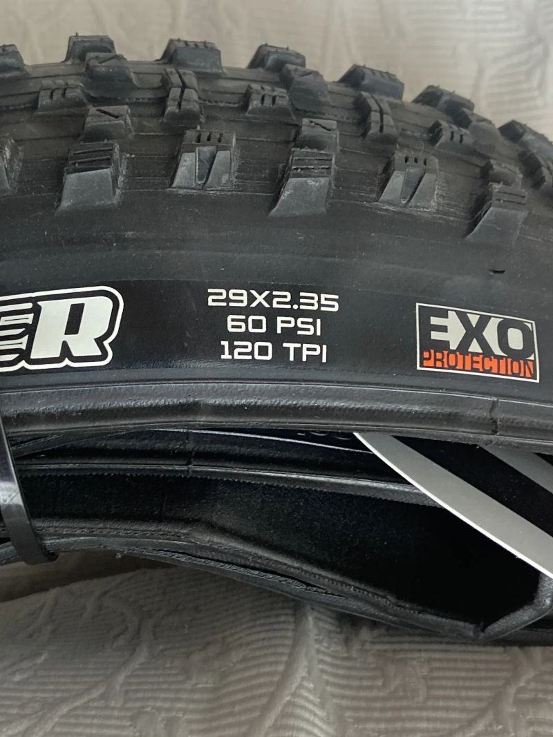 MAXXIS FOREKASTER 29x2,35 EXO TR NOVÝ