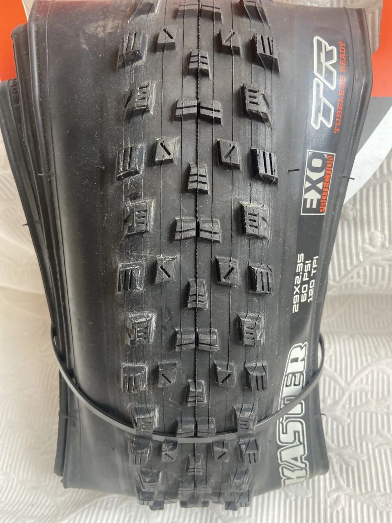 MAXXIS FOREKASTER 29x2,35 EXO TR NOVÝ