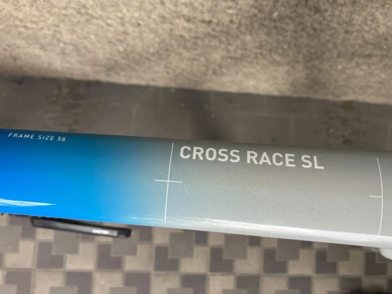 Cube Cross Race C:62 SL carbon vel. 58