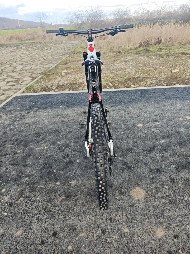 Enduro elektrokolo zn. Fantic XEF 1.9, model FANTIC RACING