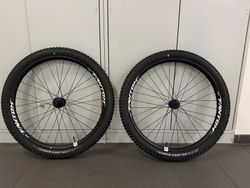 Zapletená kola Funn Fantom AM40 29” Boost + Schwalbe Albert Trail + Tannus Armour