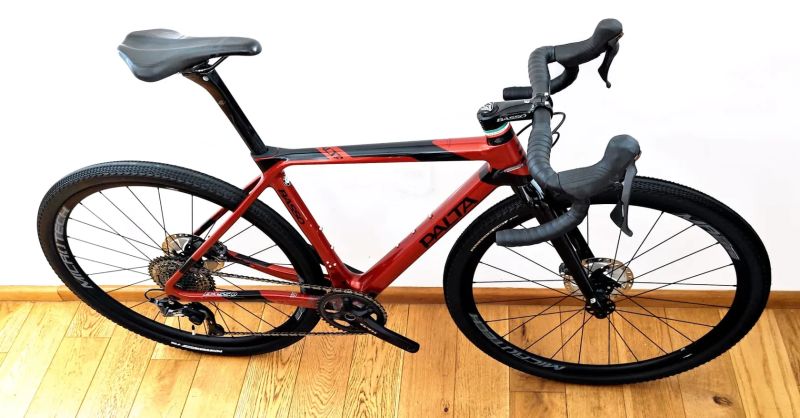 Prodám gravel karbonové kolo Basso Palta. Velikost S