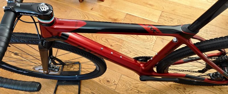 Prodám gravel karbonové kolo Basso Palta. Velikost S