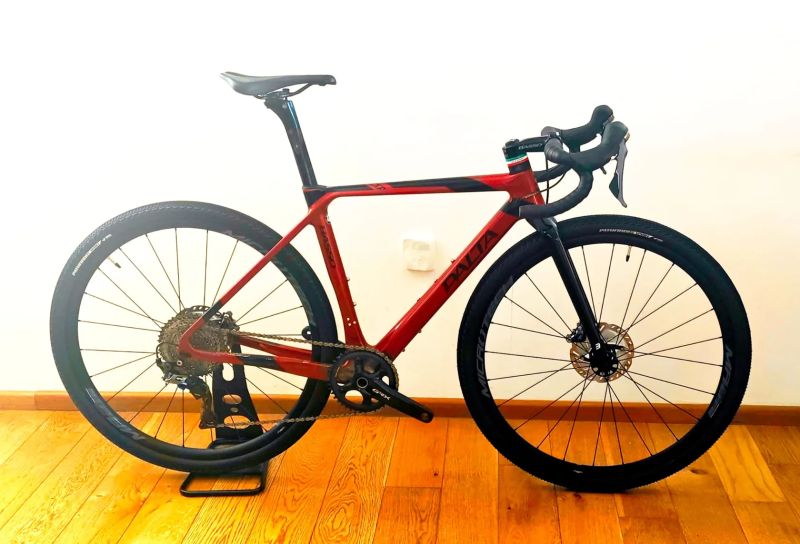 Prodám gravel karbonové kolo Basso Palta. Velikost S