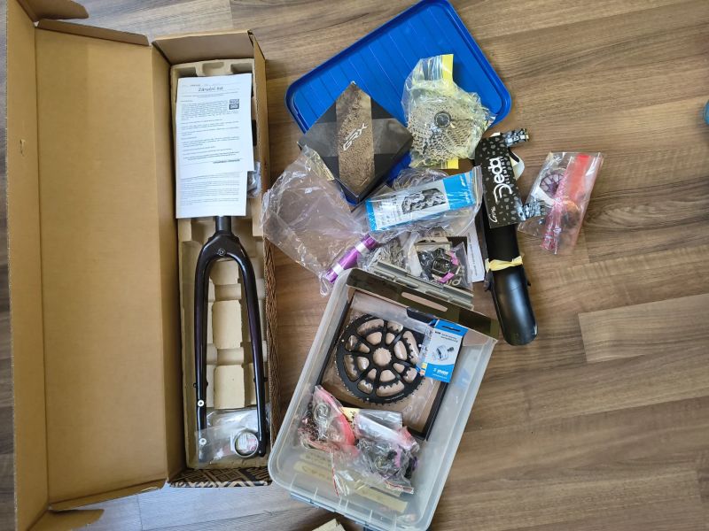 "Celoodpružený" Cannondale Topstone Carbon custom 