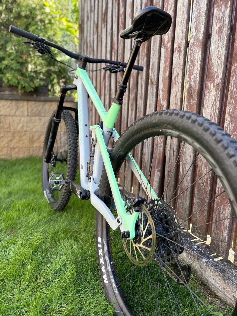 Canyon Strive CF 7 (M) Barva: X-Ray