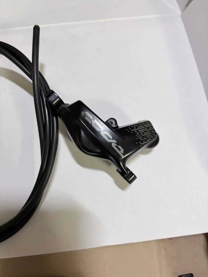 Brzdy komplet Sram Code RS + kotouče Sram Centerline 200 / 220 mm