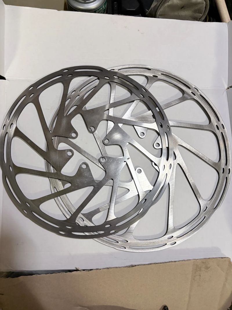 Brzdy komplet Sram Code RS + kotouče Sram Centerline 200 / 220 mm