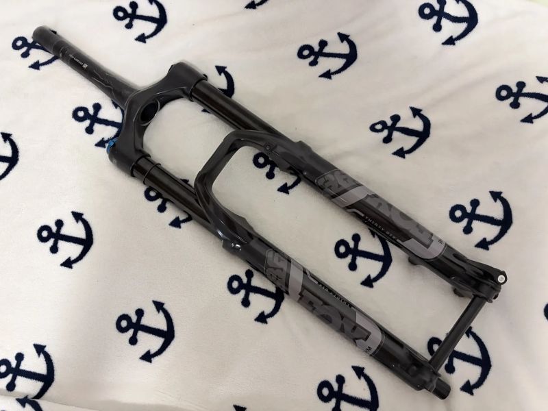 Fox Rhythm 36 GRIP E-Bike Boost 160 mm 