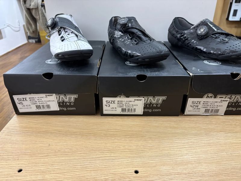 Silniční tretry Bont HELIX