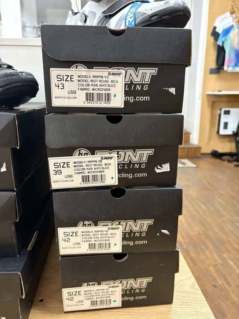 Bont Silniční tretry Riot Road + BOA