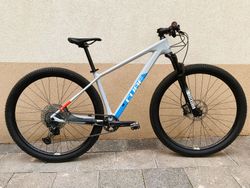 CUBE REACTION C:62 PRO, vel M, carbon 29", 11,2 kg, Shimano XT