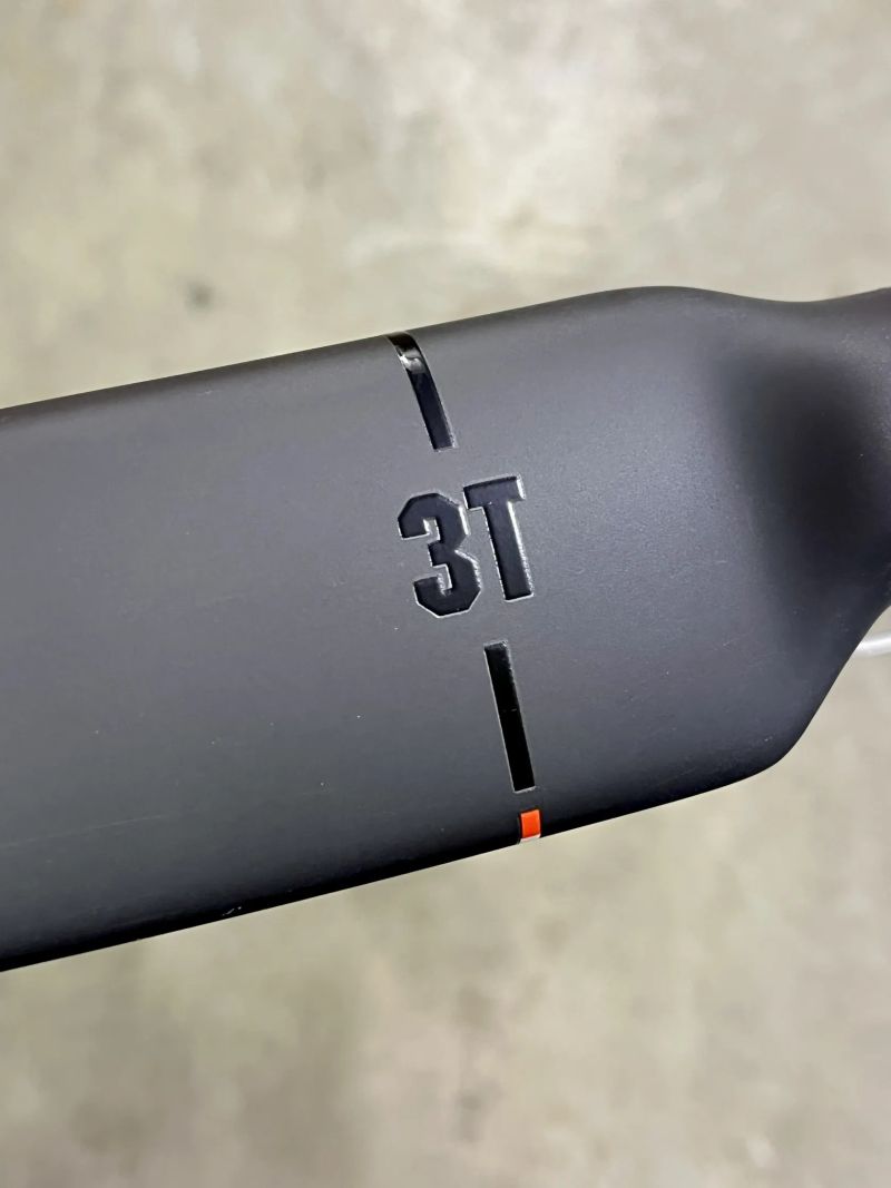 Karbonová aero řídítka 3T Aeroflux LTD, 420 mm - NOVÉ, NEJETÉ