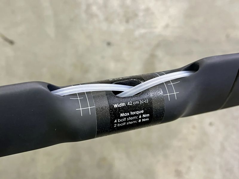 Karbonová aero řídítka 3T Aeroflux LTD, 420 mm - NOVÉ, NEJETÉ