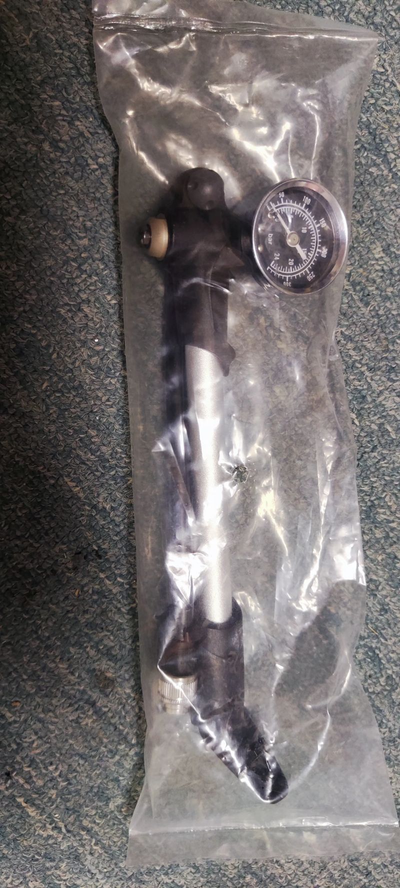 Nová pumpička na tlumič, vidlici