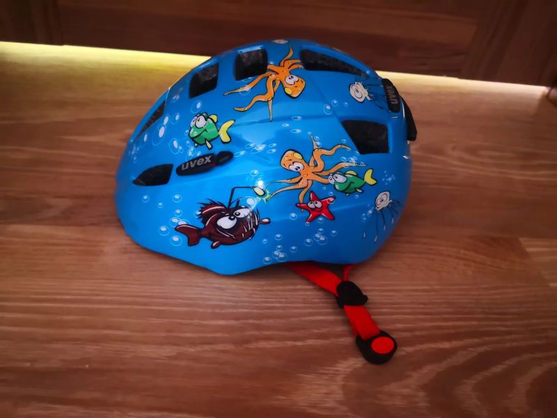 Dětská helma Uvex