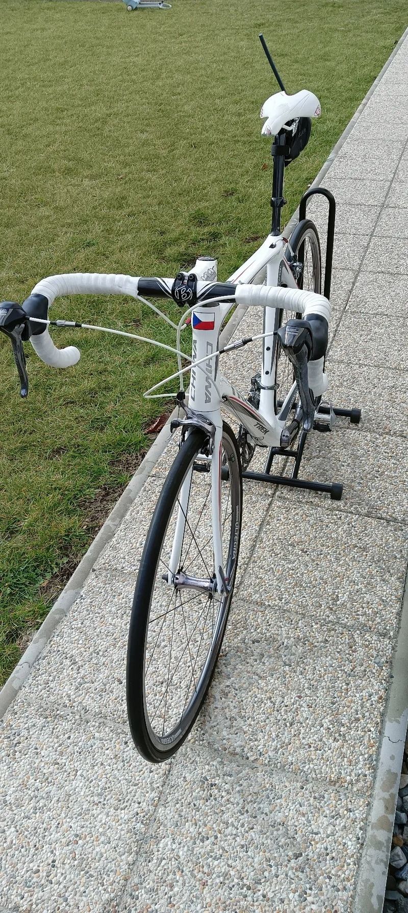 TREK MADONE 5.2 VELIKOST 58 CM