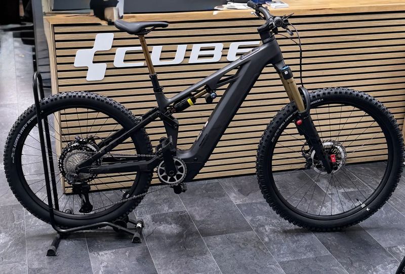 Cube STEREO HYBRID ONE77 HPC AT 800 carbon´n´gold - L