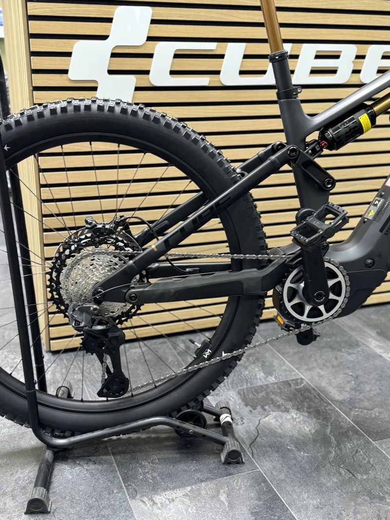 Cube STEREO HYBRID ONE77 HPC AT 800 carbon´n´gold - L