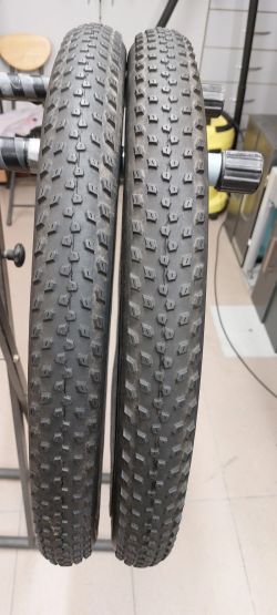 Prodám Tufo 900,- kč za oba