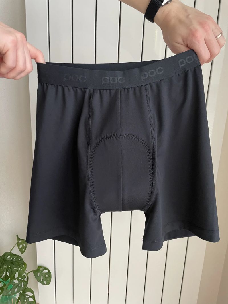 Cyklistické kraťasy POC