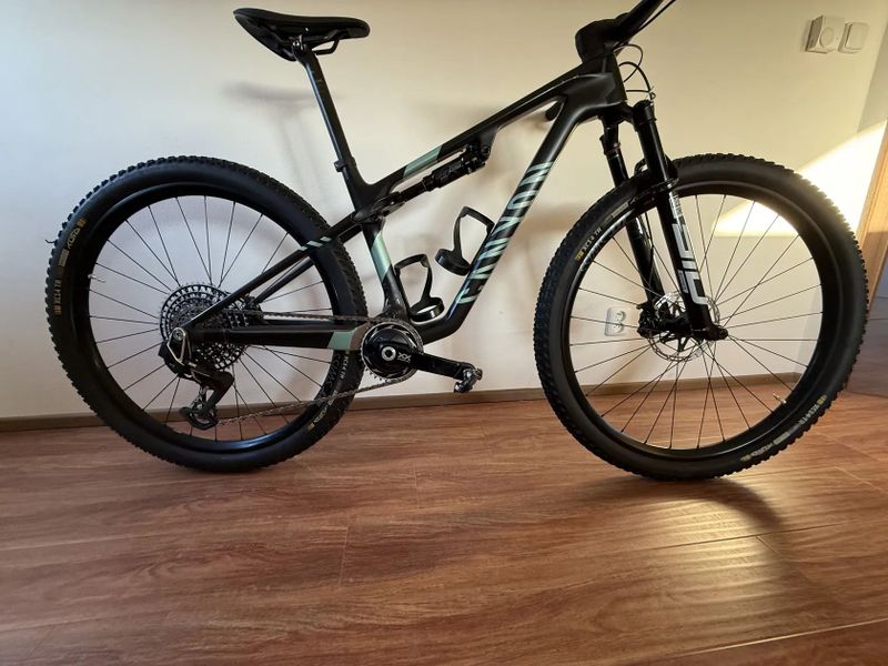 Canyon LUX WORLD CUP LTD CFR