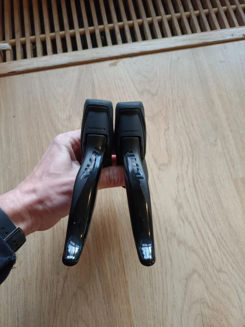 Páky Sram Rival AXS 2*12