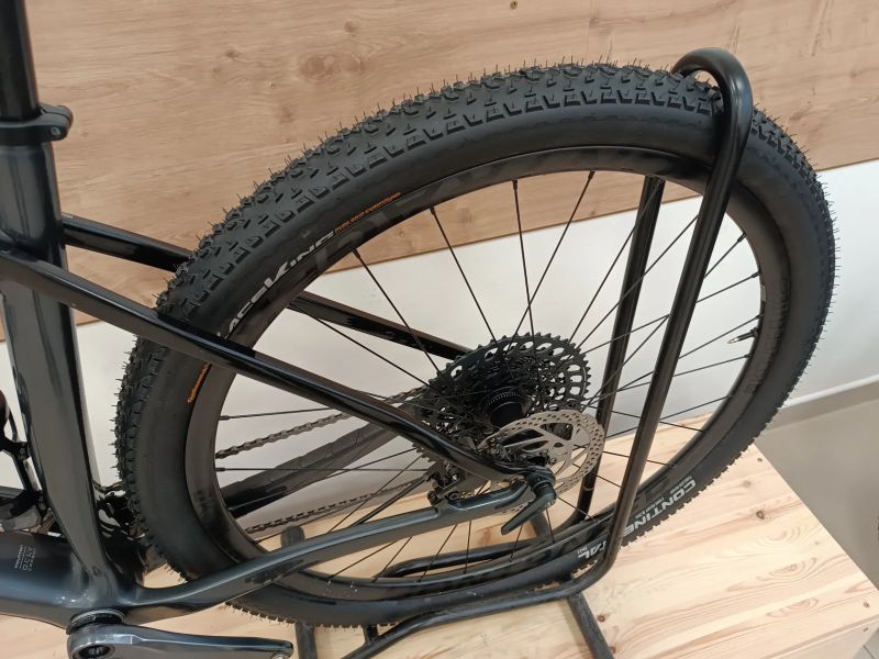 Trek Procaliber 9.7 karbonová kola bontrager