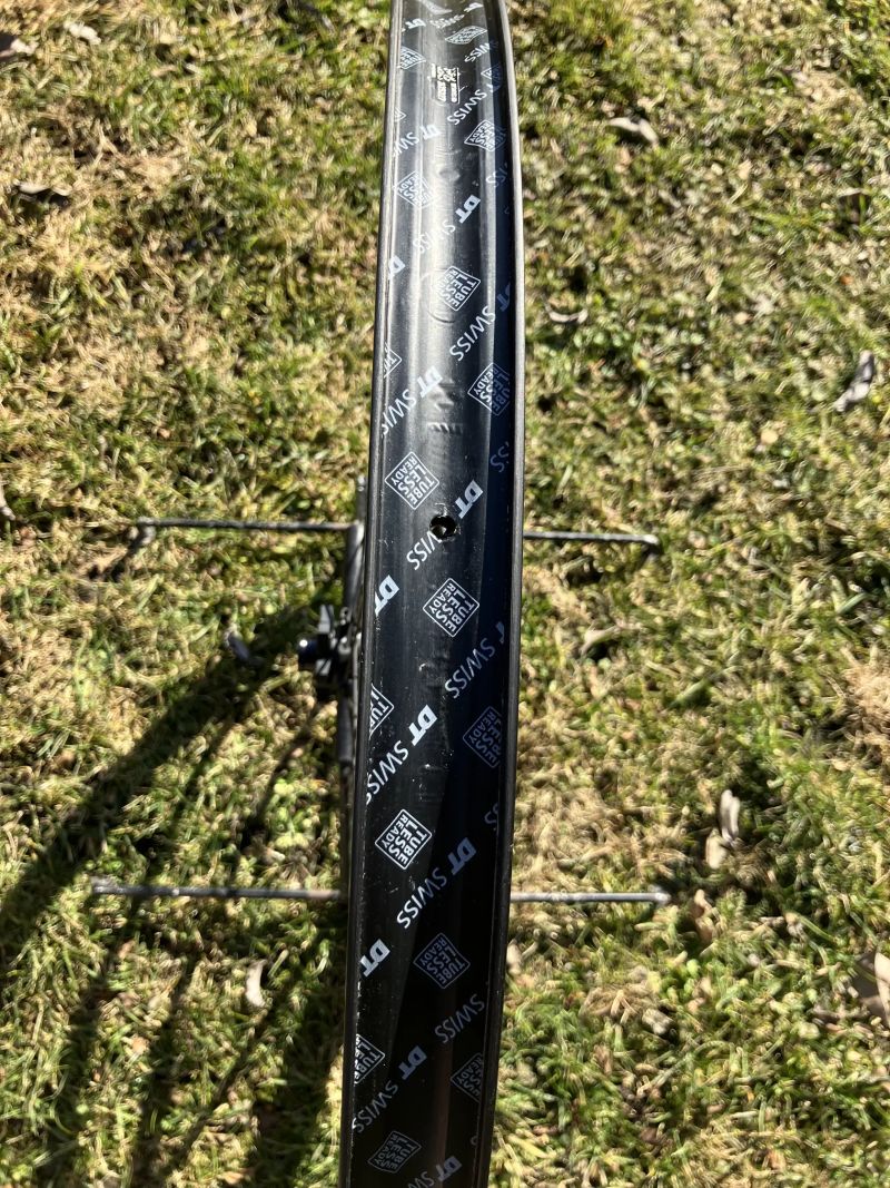 DT swiss XRC 1700 nová nejetá 29´ zapletená karbonová kola